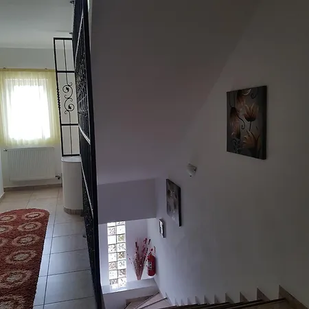House 2 * Эфорие Норд