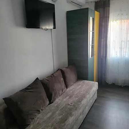 House 2 *