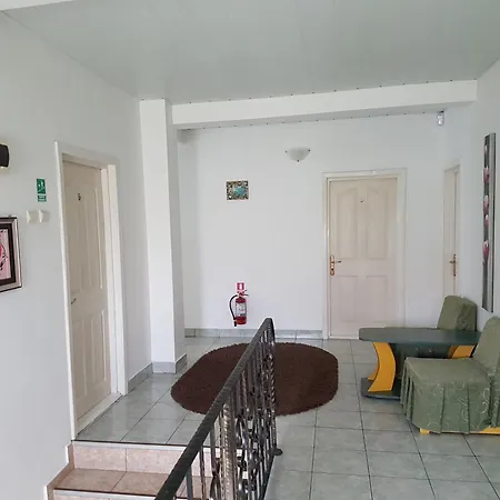 House 2 * Эфорие Норд