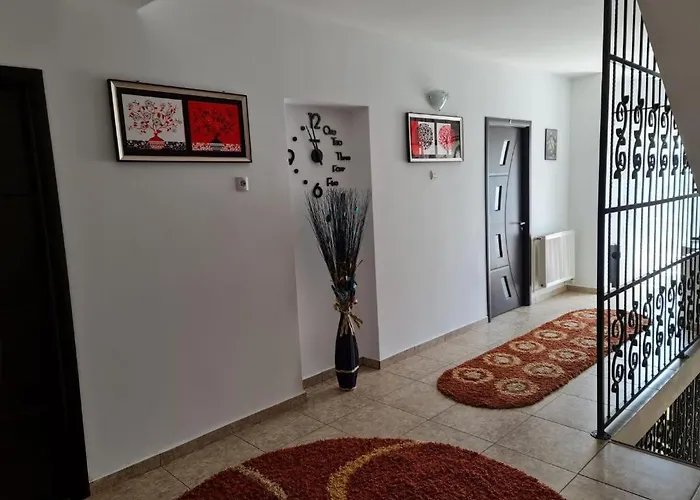 House 2 * 艾福雷诺德