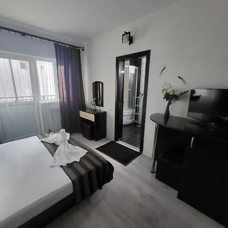 House 2 إيفوري نورد