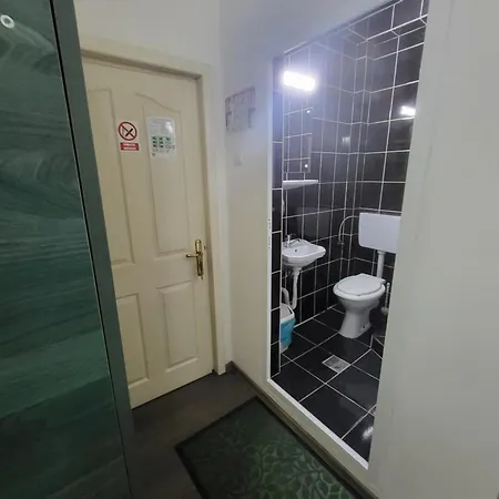 بيت ضيافة House 2 إيفوري نورد